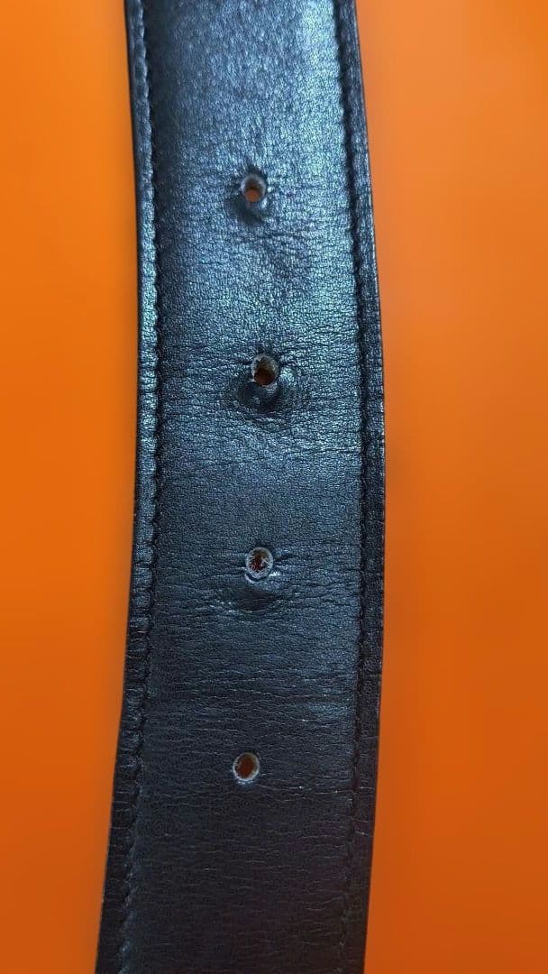 だ*い様 エルメス リバーシブル レザー ベルト 105 黒 茶 ▢P刻 バック