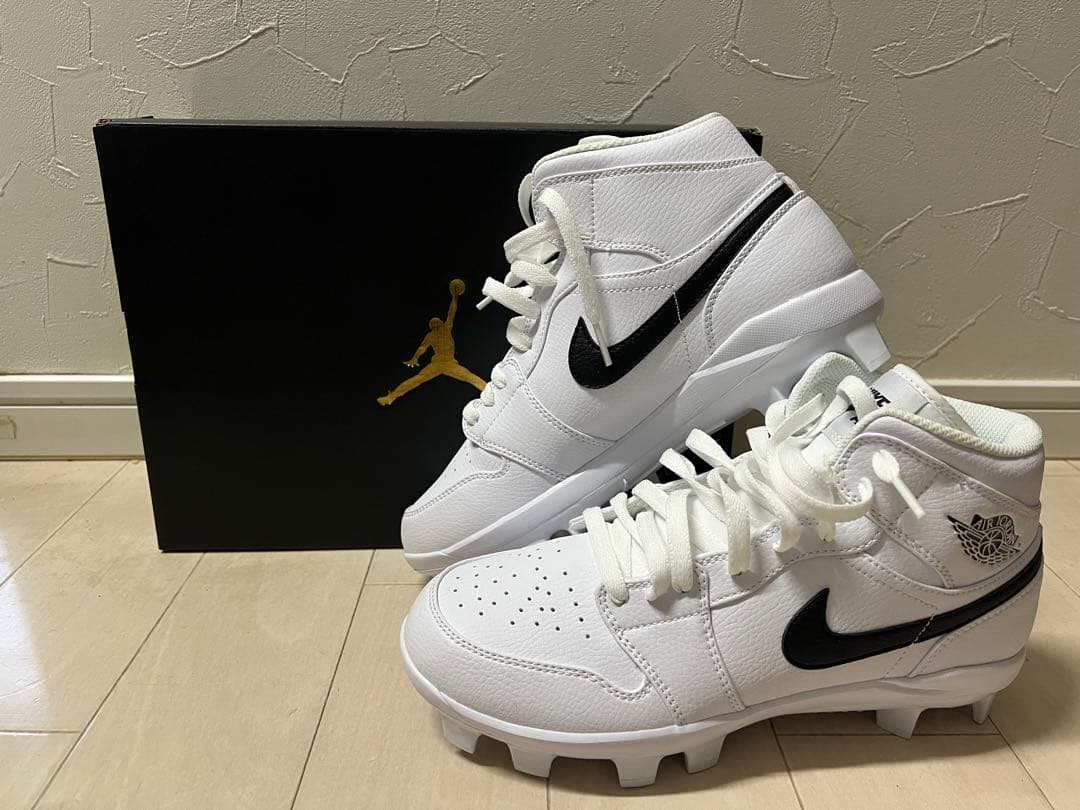 最終値下げ　ジョーダン ホワイトスパイクシューズ　野球スパイク