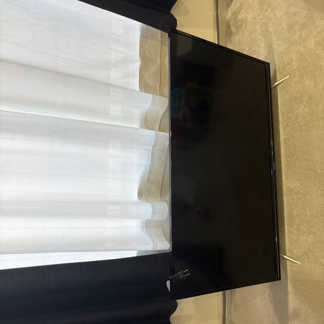 液晶テレビ 40インチ 金属スタンド付き