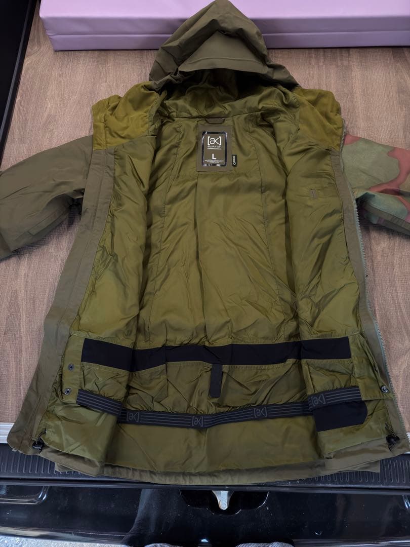 バートン ak GORE-TEX ジャケット　スノーボードウェア Lサイズ