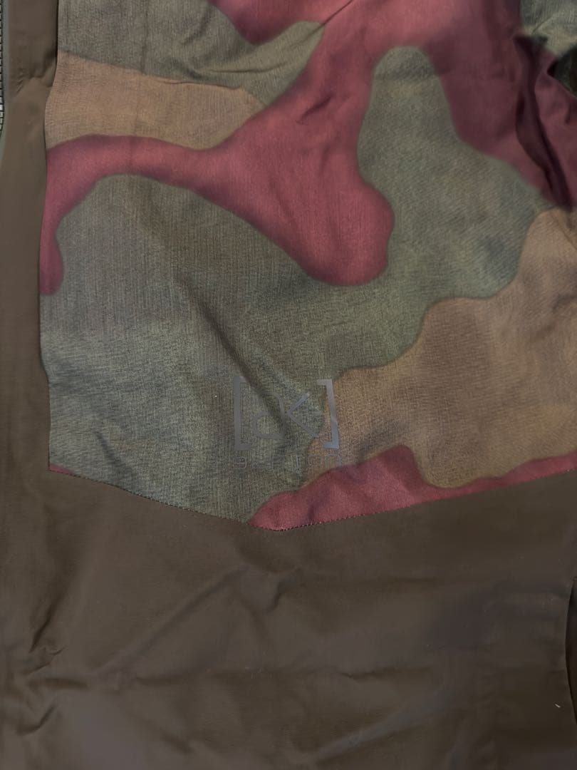 バートン ak GORE-TEX ジャケット　スノーボードウェア Lサイズ