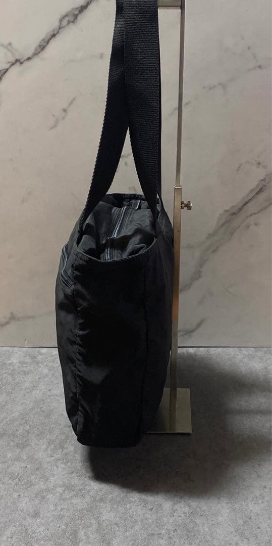 ✨美品✨PRADA トートバッグ ハンド ナイロン ロゴ 三角プレート 黒