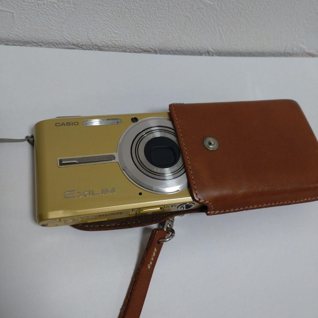 カシオ　CASIO EXILIM EX-S600　デジカメ　ケース付き