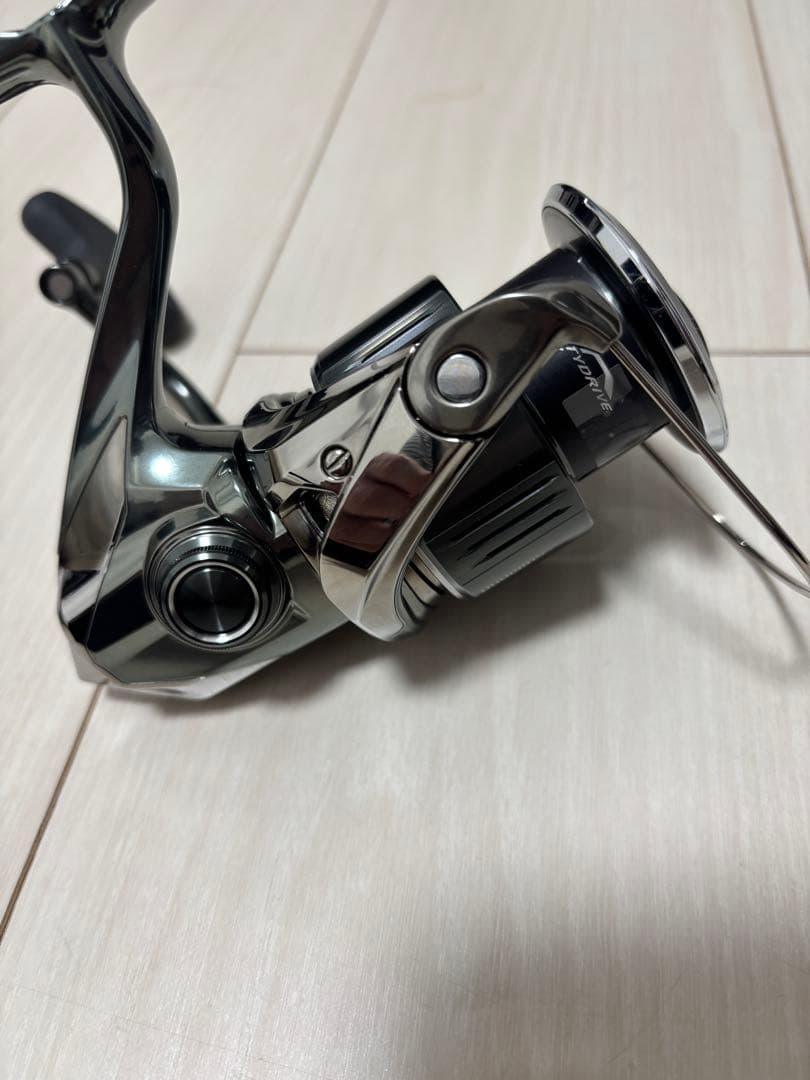 シマノ 22ステラ 4000XG STELLA シマノ純正リールスタンド付き