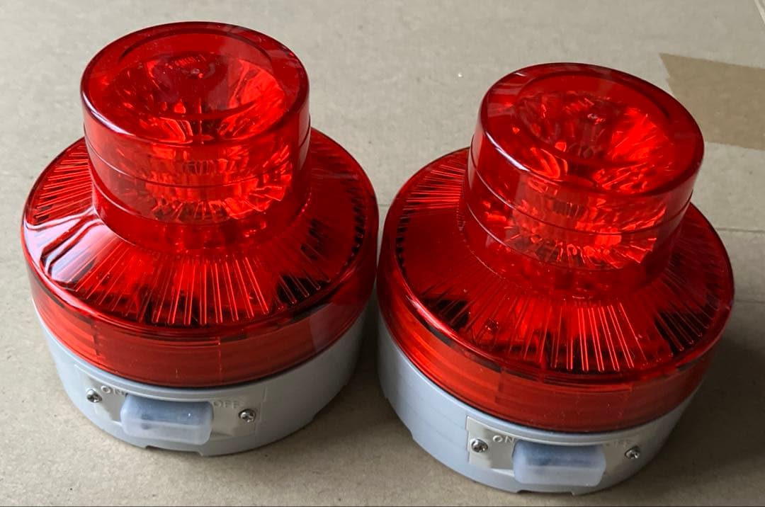 日惠製作所　回転灯　VL07B-003AR　赤　乾電池式　2個セット