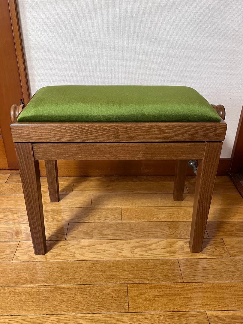 イタリア製ピアノ椅子