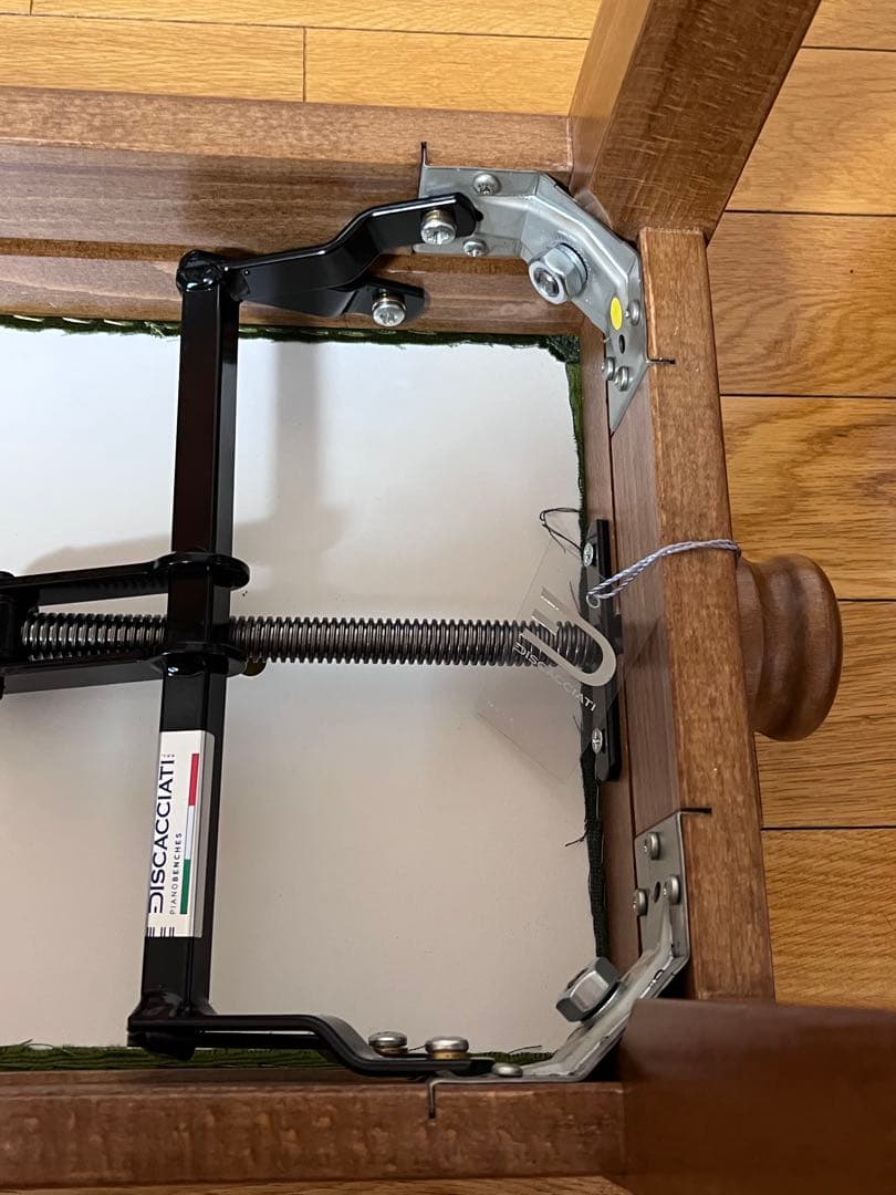 イタリア製ピアノ椅子