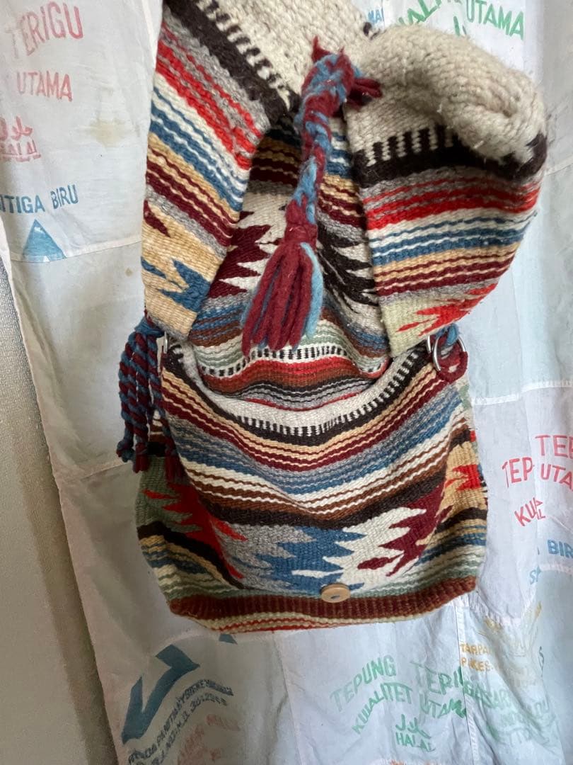 BEAMS CHAMULA / ウール製ボディBAG