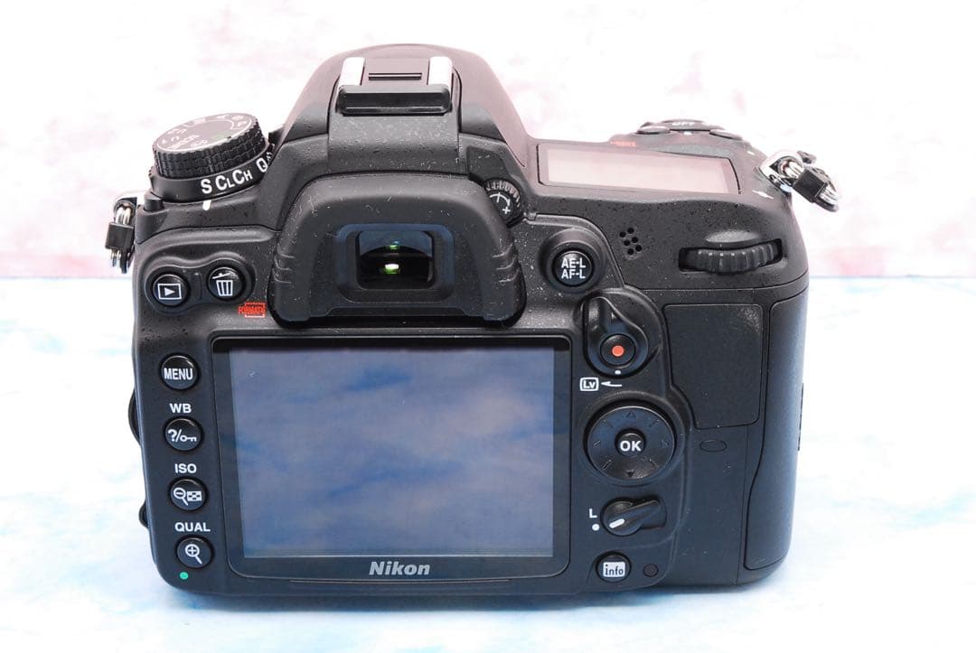 Nikon D7000★一眼レフカメラ★超望遠レンズ★三脚＆バッグ付★