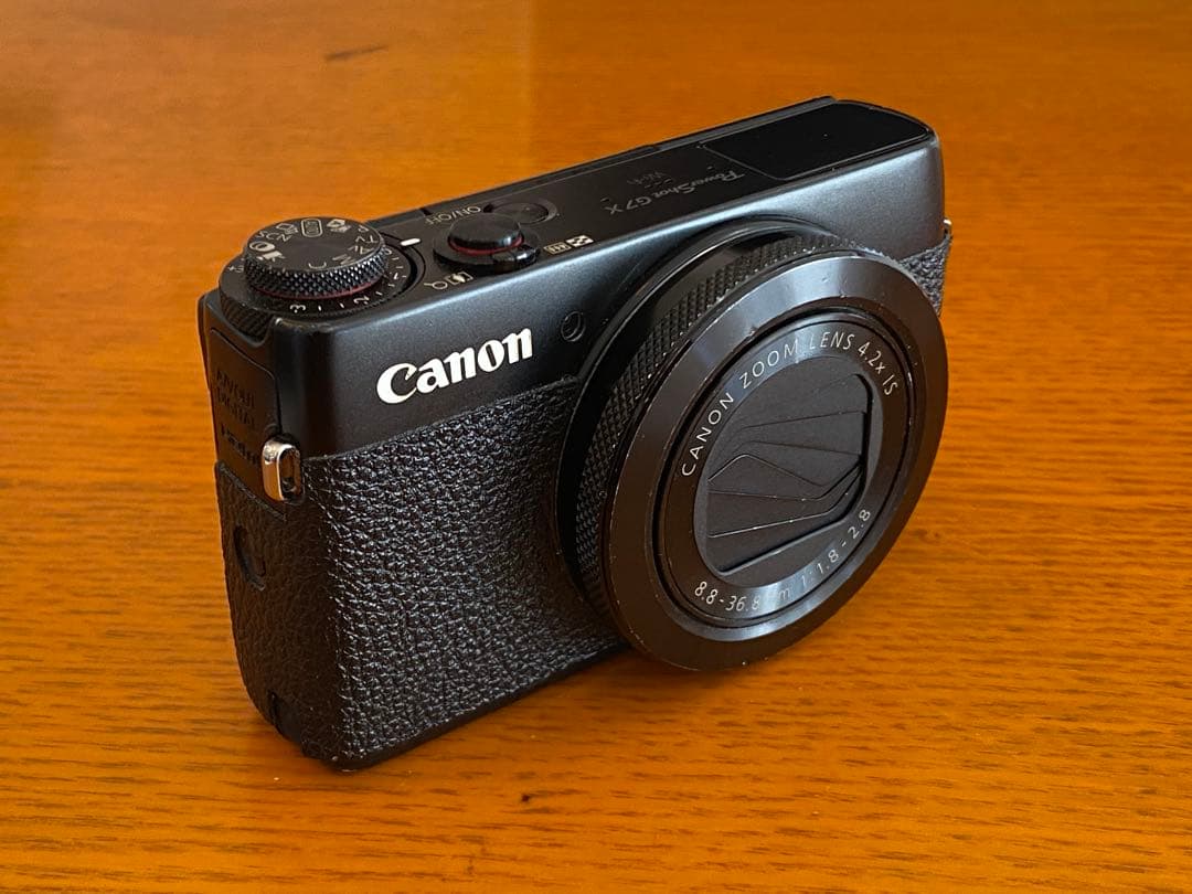 Canon PowerShot G7X 本体 充電器付 実働品 ジャンク扱い