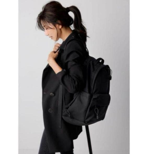 【希少】FORME ブラックリュック バックパック　東原亜希