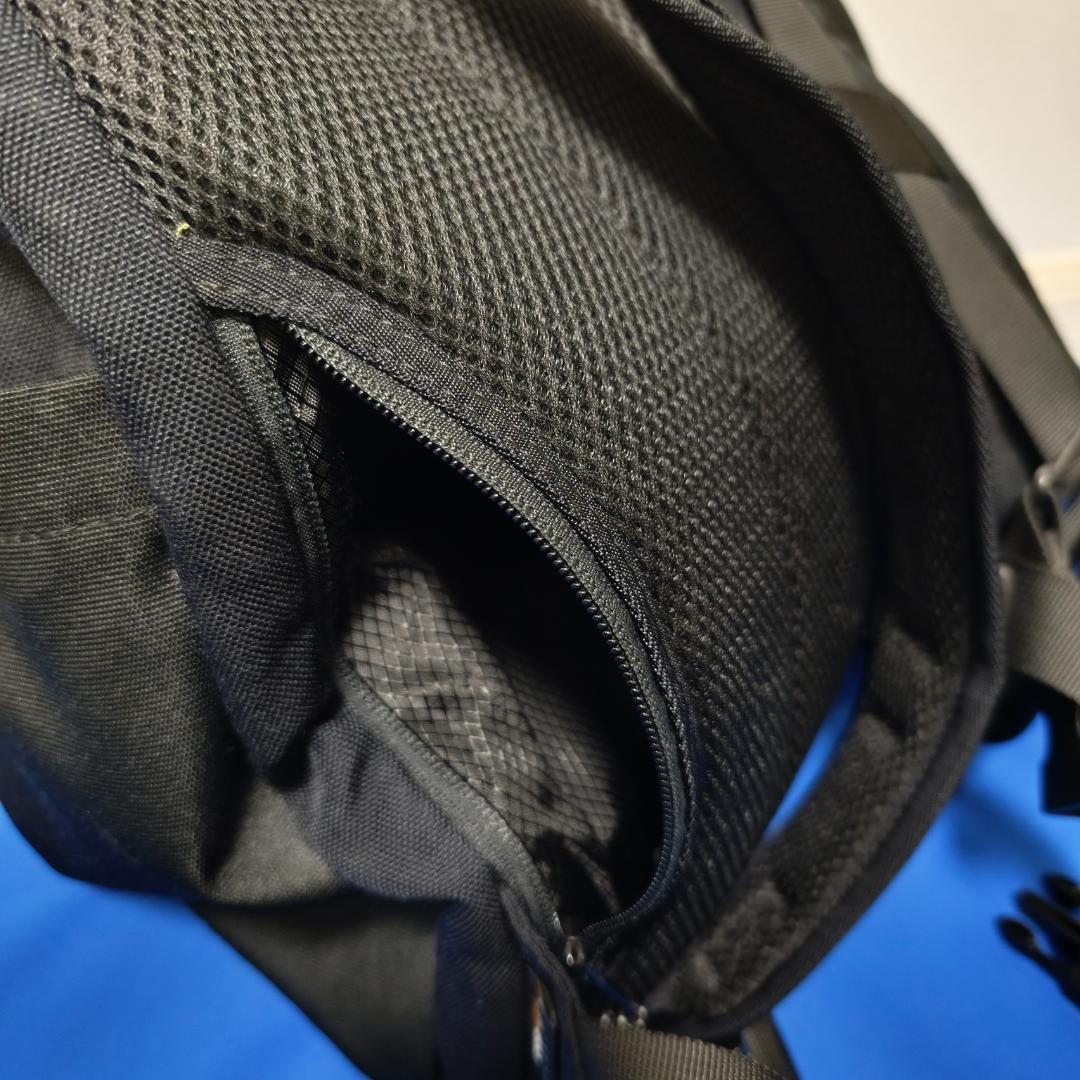 【希少】FORME ブラックリュック バックパック　東原亜希