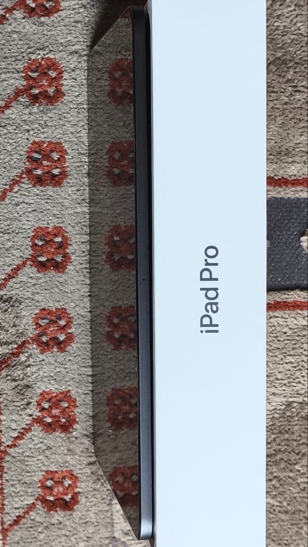 iPad Pro 128GB 11インチ(第二世代) カバー付