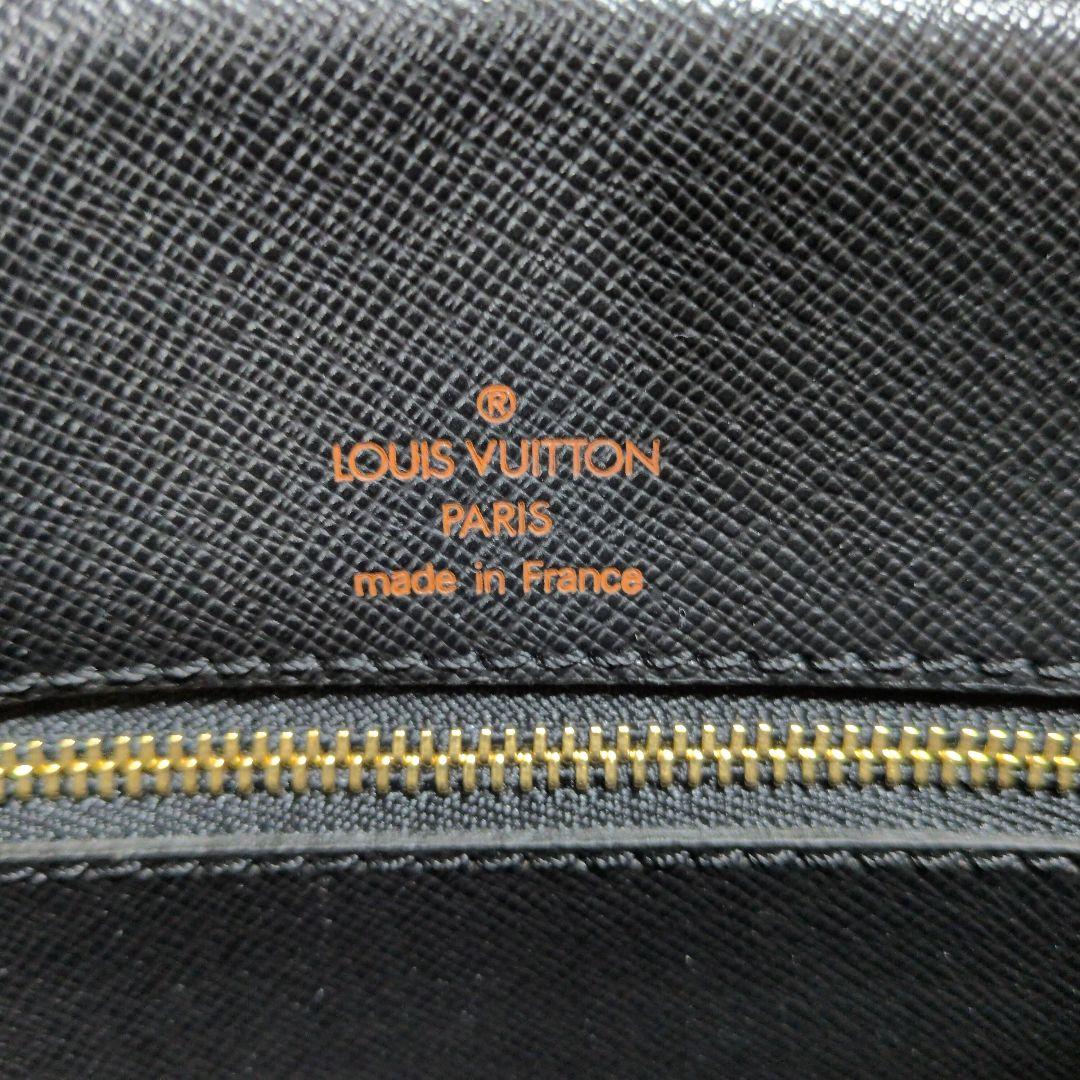 LOUIS VUITTON ブリーフケース ポルト ドキュマン ヴォワヤージュ