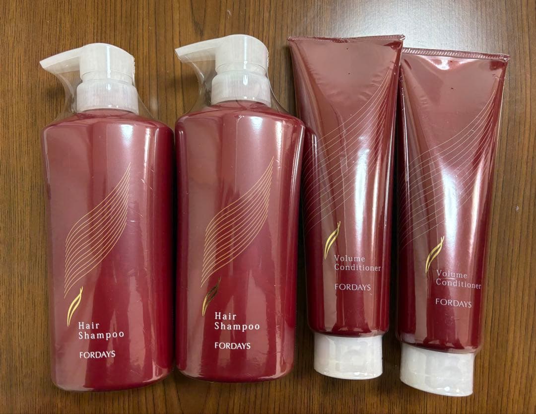 【くり専用】ヘアシャンプー＆コンディショナー2本セット+歯磨きWH