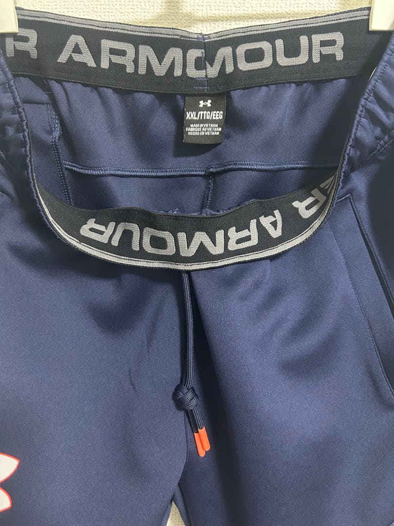 超美品　UNDER ARMOUR　4WAYストレッチ　ジャージ上下　XXL
