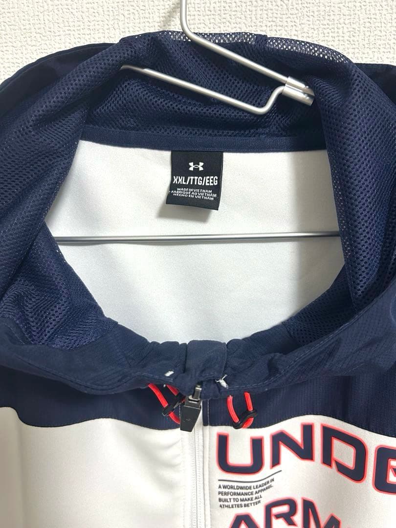 超美品　UNDER ARMOUR　4WAYストレッチ　ジャージ上下　XXL