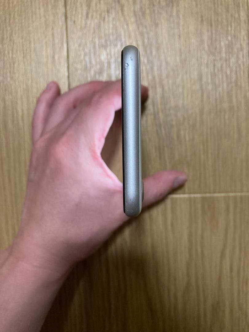 Apple iPhone SE2 128GB ホワイト