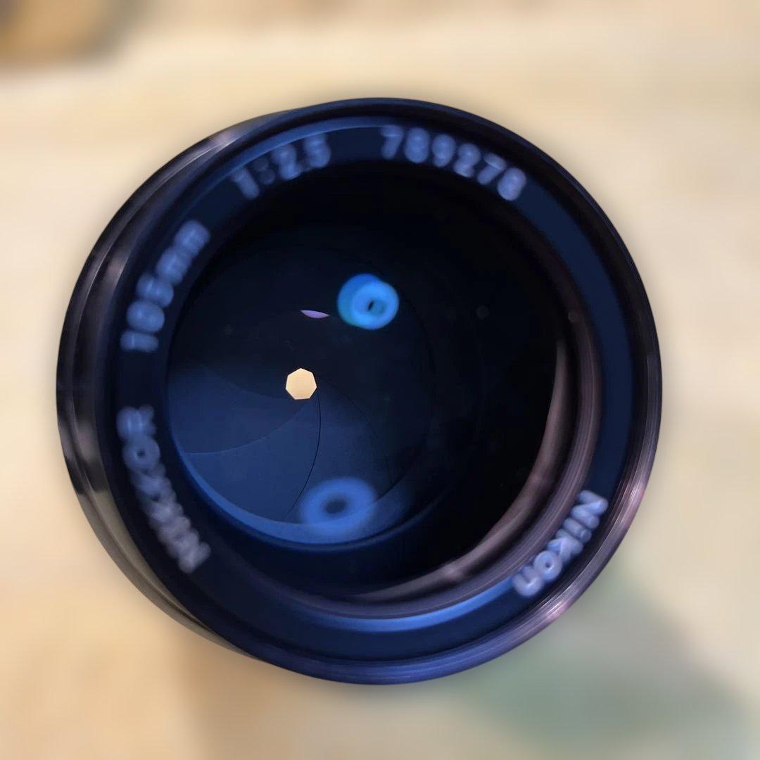 NIKKOR 105mm f/2.5 単焦点レンズ
