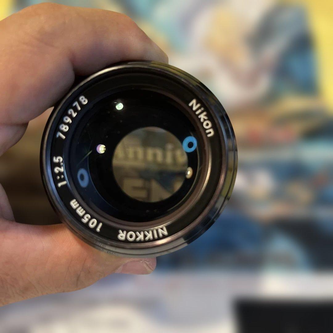 NIKKOR 105mm f/2.5 単焦点レンズ