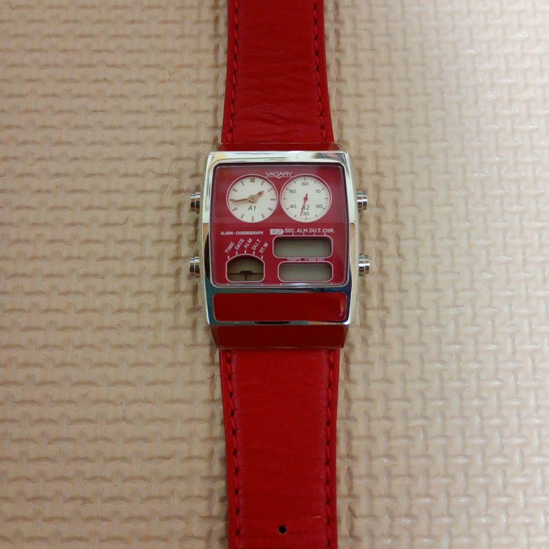 VAGARY レッド 　腕時計