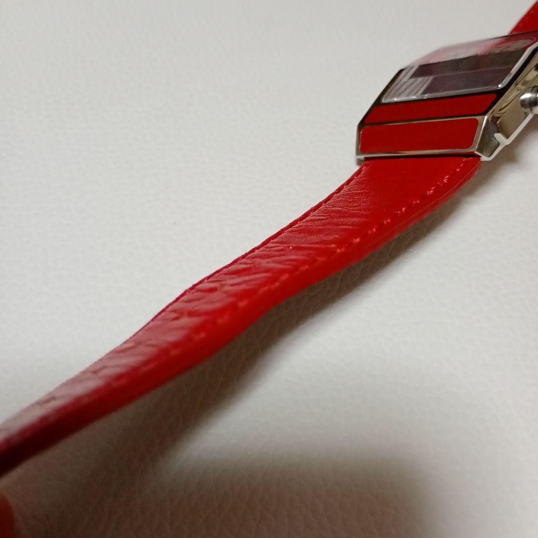 VAGARY レッド 　腕時計