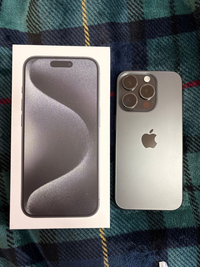 iPhone 15 pro 256GB SIMフリー ブラックチタニウム