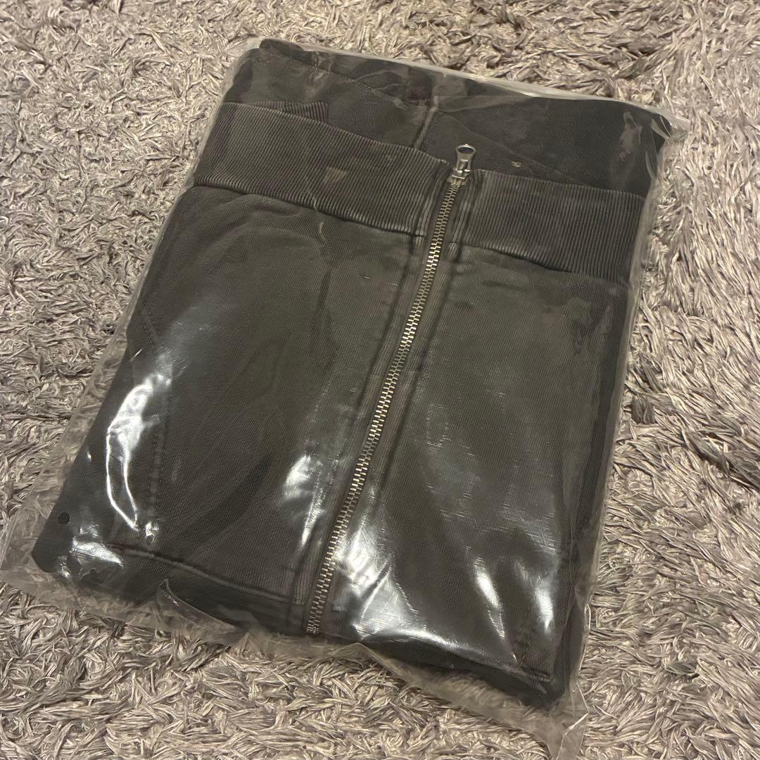 らっだぁ　ロゴジップフーディー　Lサイズ　チャコール