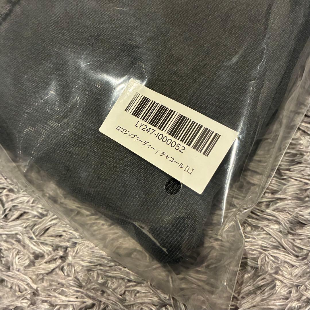 らっだぁ　ロゴジップフーディー　Lサイズ　チャコール