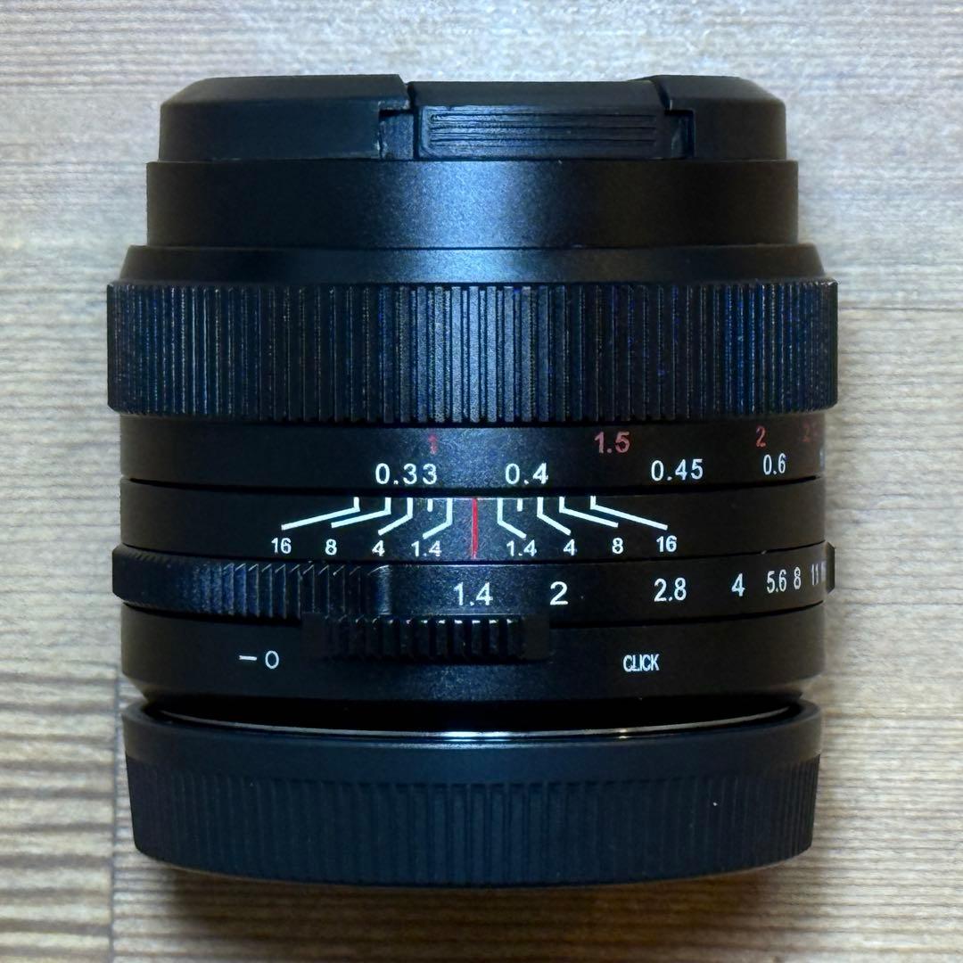 七工匠　7Artisans 35mm f/1.4 レンズ