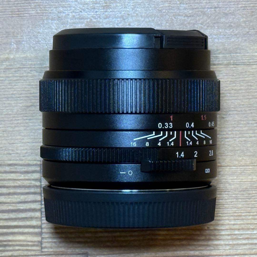 七工匠　7Artisans 35mm f/1.4 レンズ