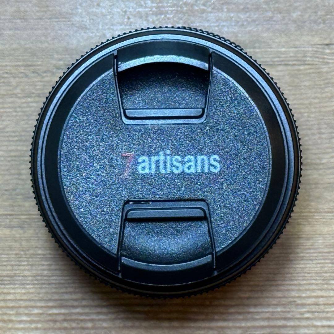 七工匠　7Artisans 35mm f/1.4 レンズ