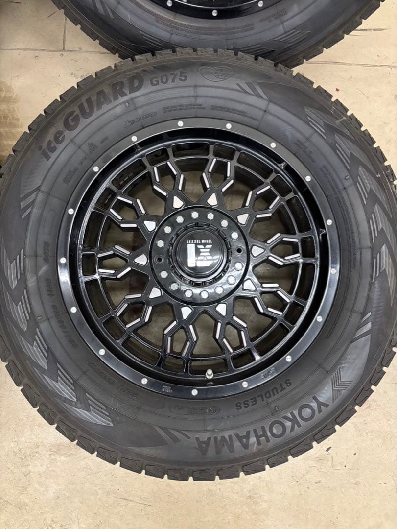 N*o様 Yokohama iceGUARD G075 285/60R18 タン