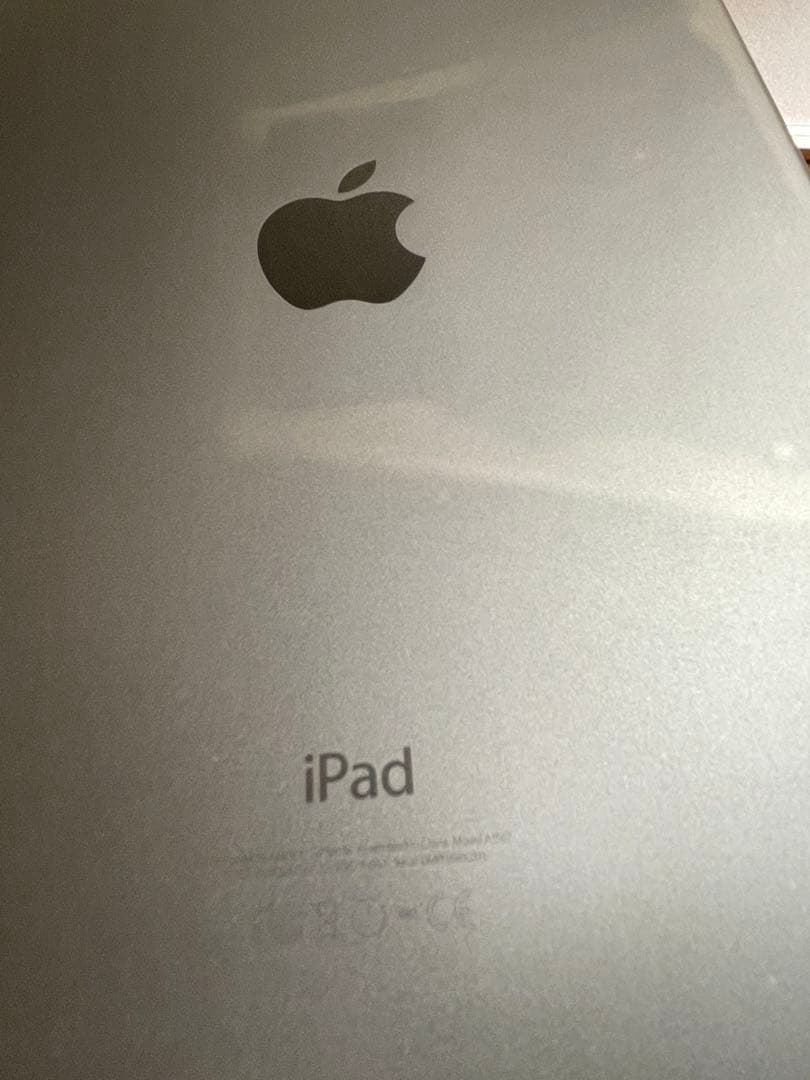 iPad Air2 9.7インチ シルバー セルラーモデル 64GB 動作確認済