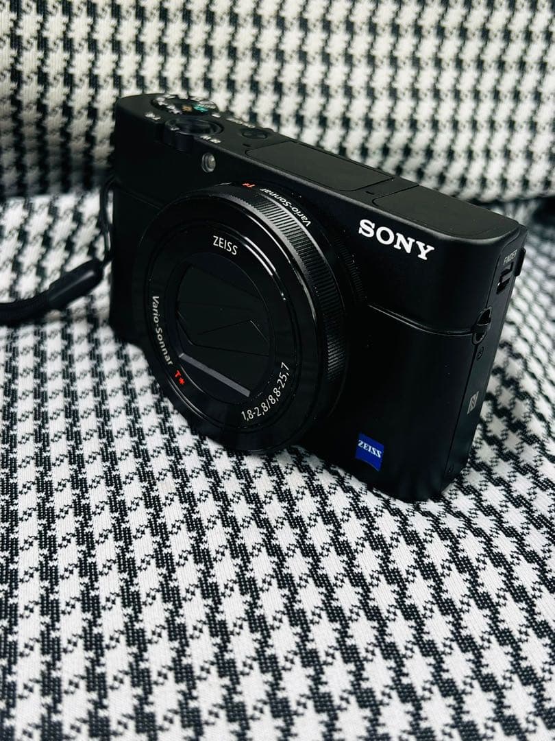 デジタルカメラ SONY Cyber Shot RX100III DMC-RX100M3