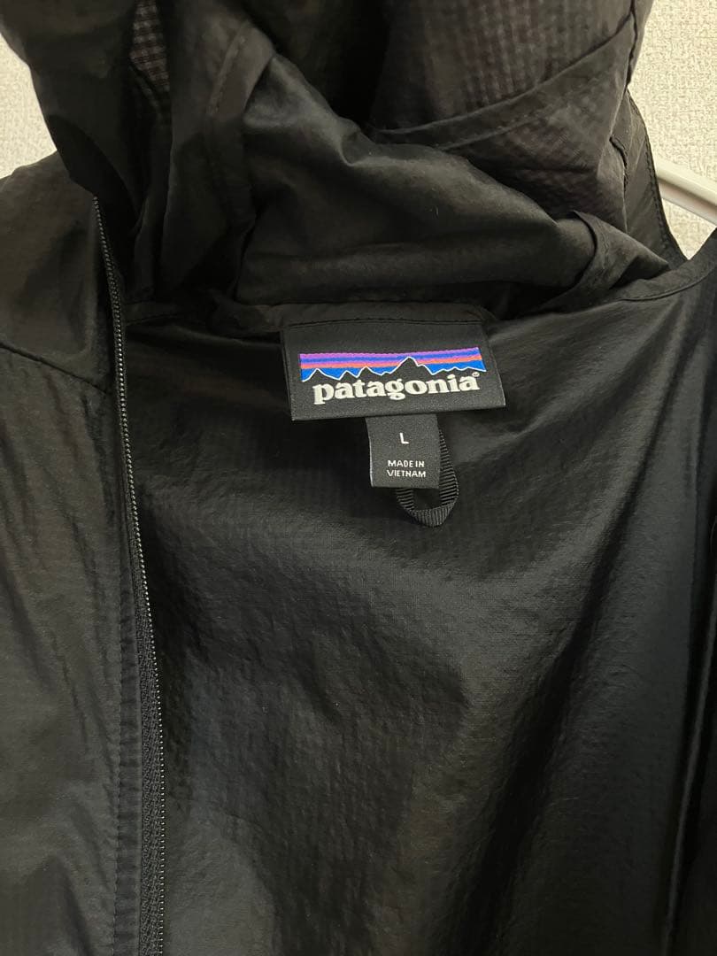 パタゴニア　メンズ　フーディニジャケット　24142