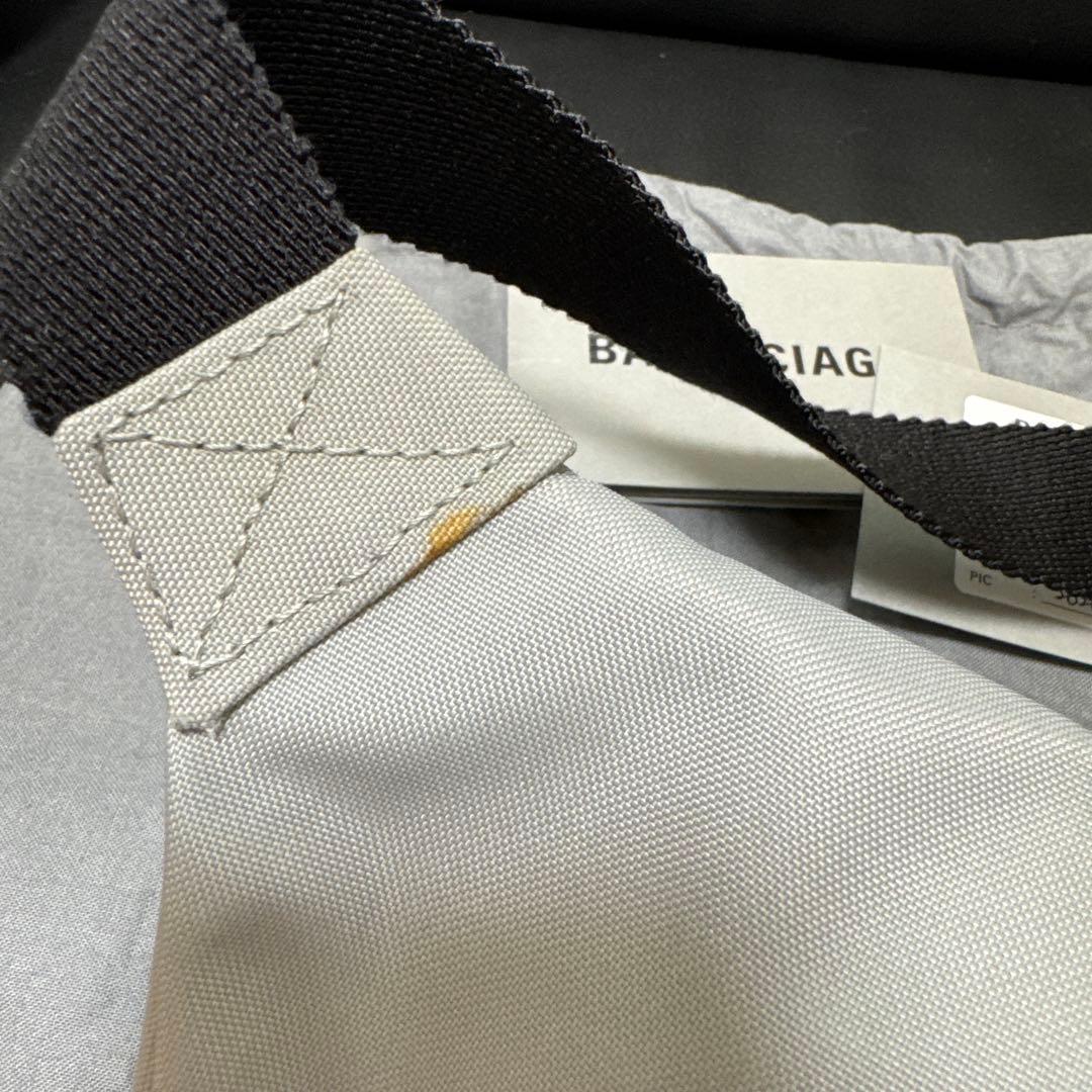 BALENCIAGA ボディバッグ