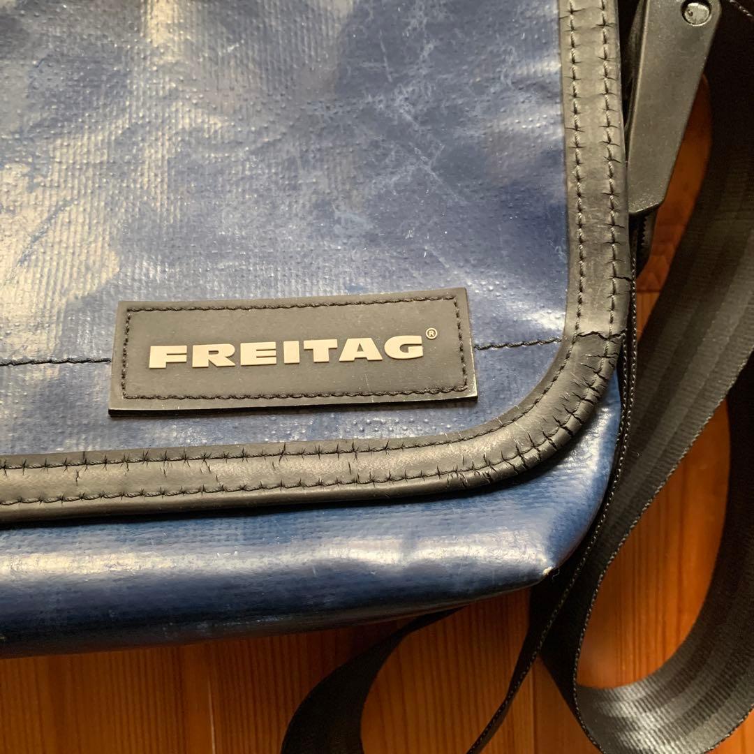 FREITAG フライターグ　メッセンジャーバッグ　ネイビー