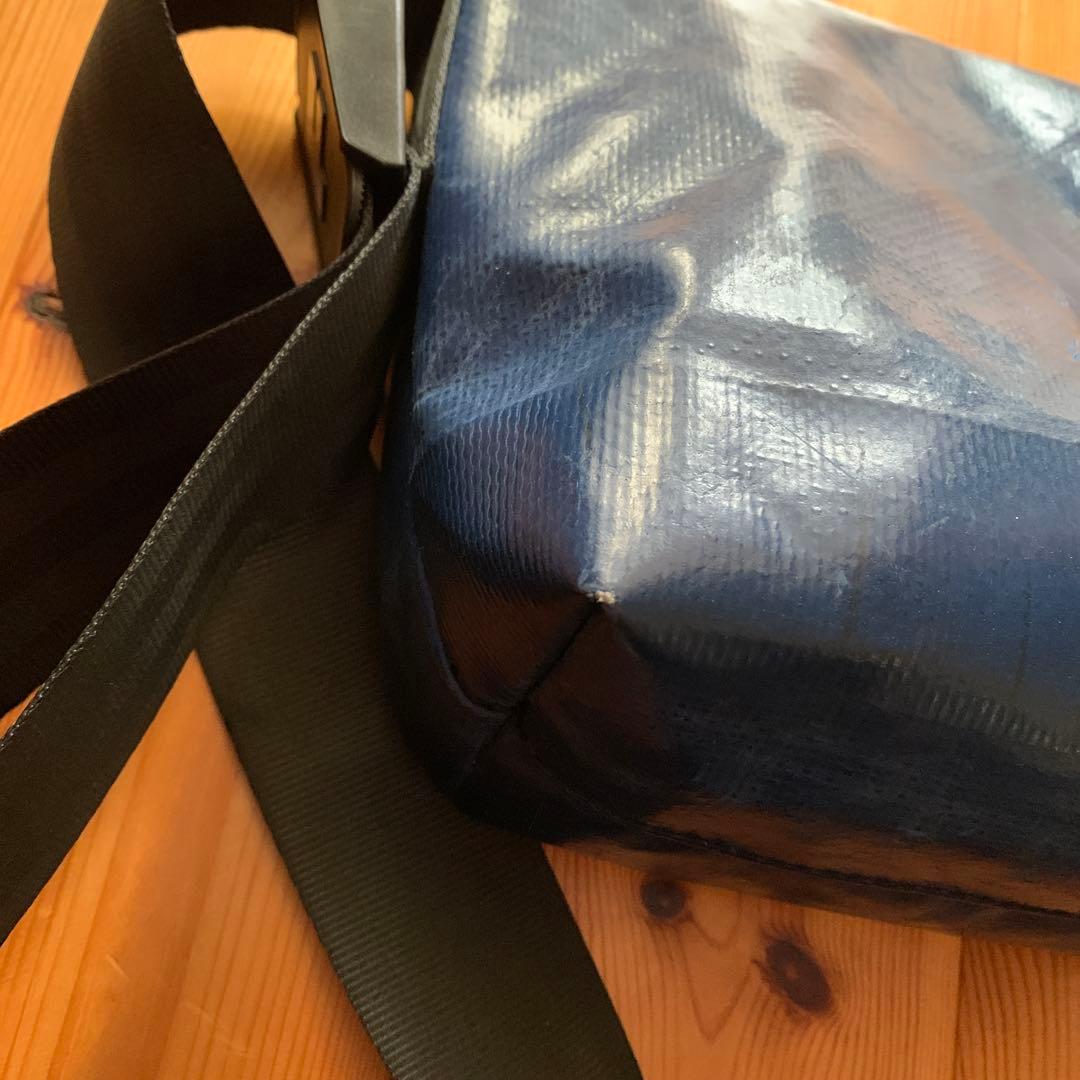 FREITAG フライターグ　メッセンジャーバッグ　ネイビー