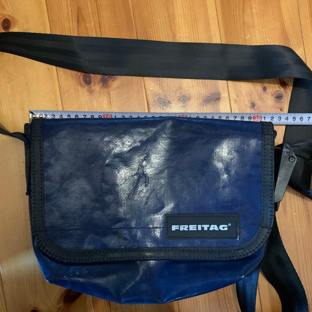 FREITAG フライターグ　メッセンジャーバッグ　ネイビー