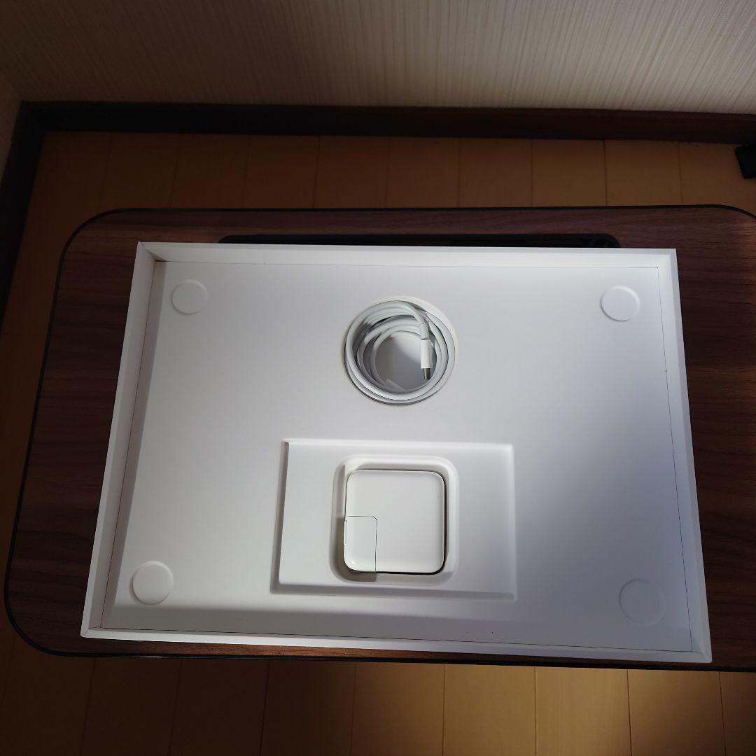 MacBook Air　M1 2024 メモリ16G SSD256G