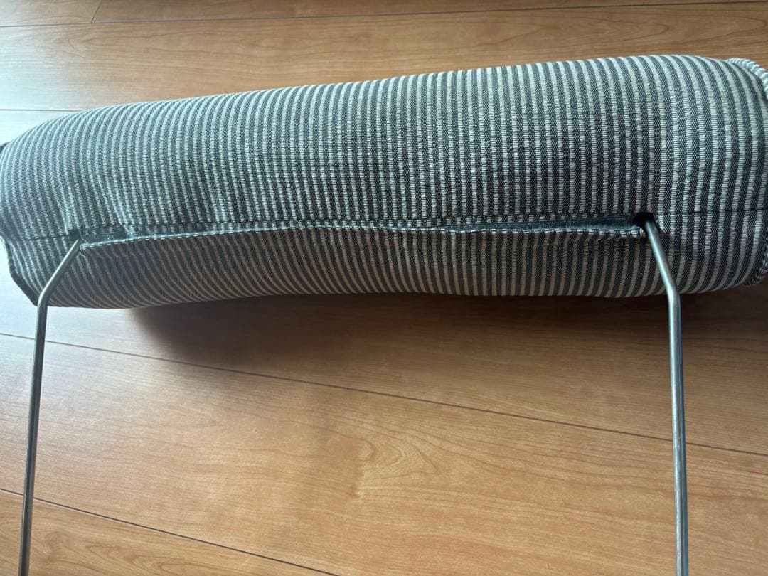 アイラーセン　ヘッドレスト　アクタス