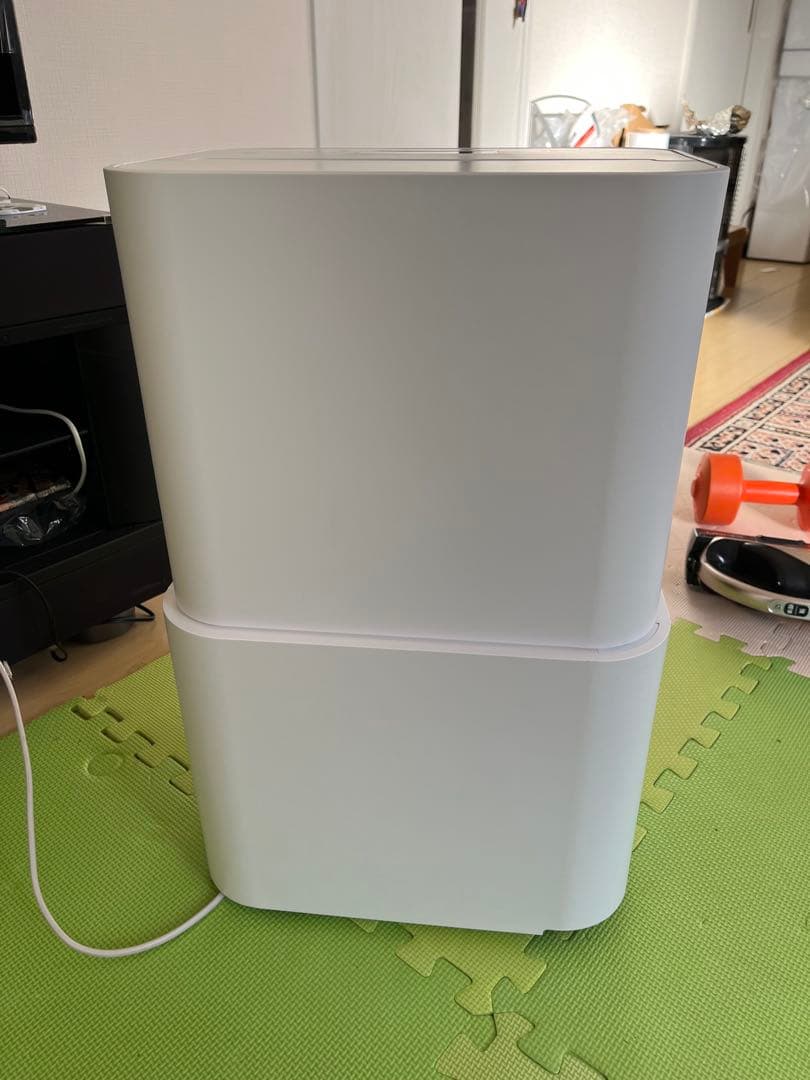 2022年製　アイリスオーヤマ　空気清浄機能付除湿機（PD-A140-W）