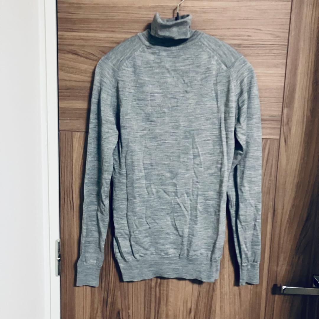 ジョンスメドレー　タートルネック