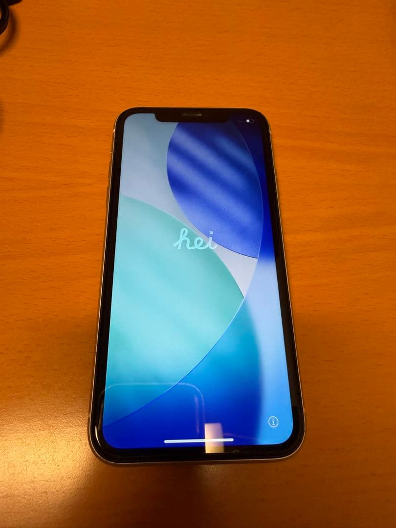 iPhone11 本体　ホワイト　64GB SIMフリー　スマホ　訳あり