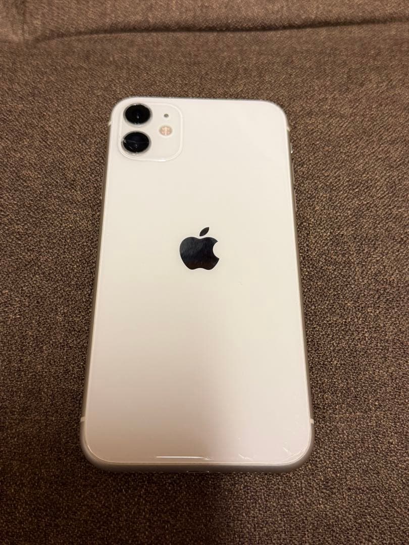 iPhone11 本体　ホワイト　64GB SIMフリー　スマホ　訳あり