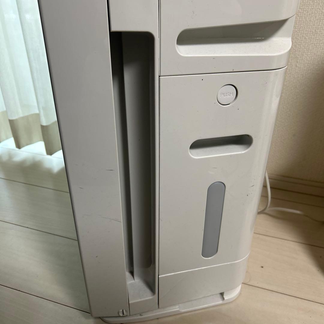 Daikin 空気清浄機（加湿機能付き）MCK70XBK-W