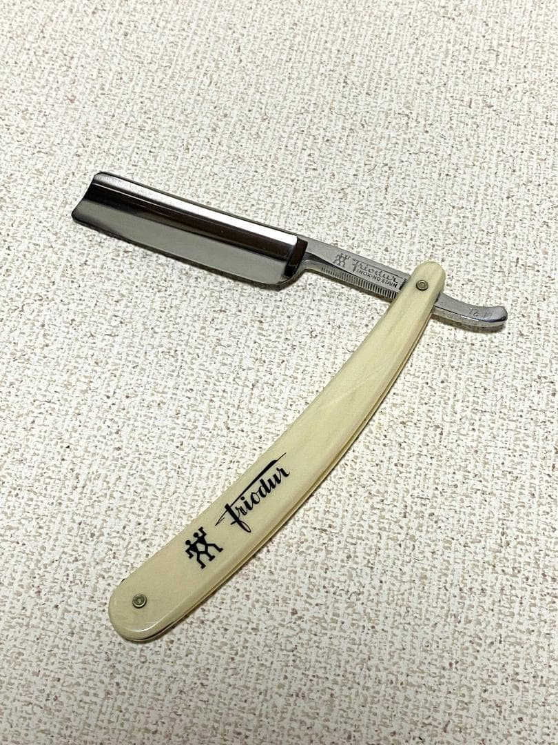 J.A.HENCKELS「Friodur」剃刀 ドイツ製 ケース付