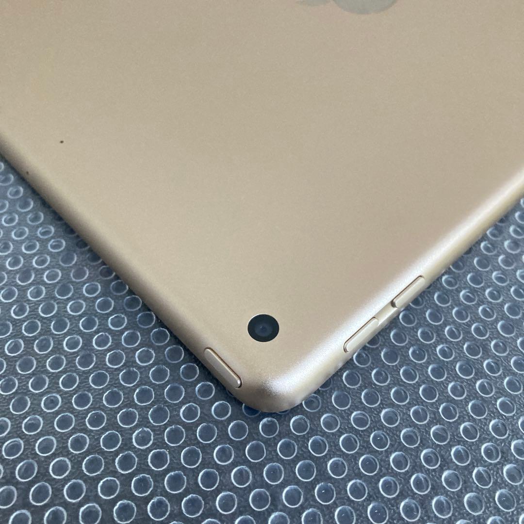 3388【早い者勝ち】美品☆iPad5 第5世代 32GB WIFIモデル☆