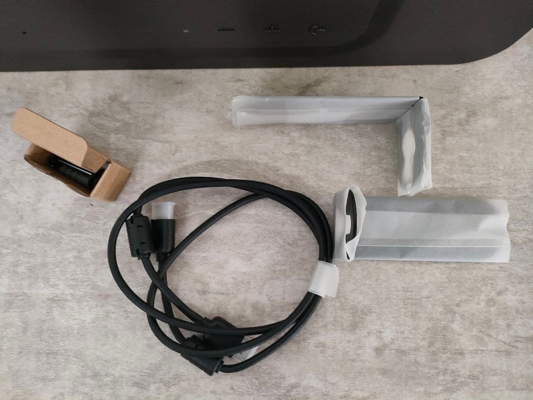 ●8/0114m03 JBL BAR300 サウンドバー ブラック